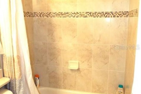 Снять в аренду виллу или дом в Уимаума, Флорида 9 комнат, 162.3м2, № 2106080 - фото 10