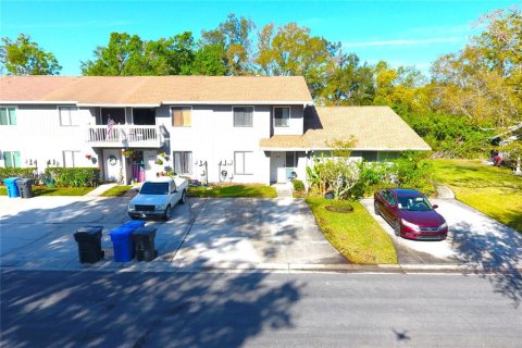 Townhouse in Tampa, Florida 3 bedrooms, 124.49 sq.m. № 1547766 - photo 4