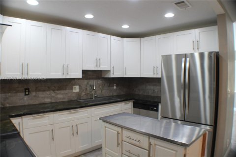 Casa en venta en Boynton Beach, Florida, 2 dormitorios, 150.87 m2 № 2009556 - foto 6