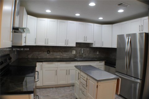 Casa en venta en Boynton Beach, Florida, 2 dormitorios, 150.87 m2 № 2009556 - foto 4