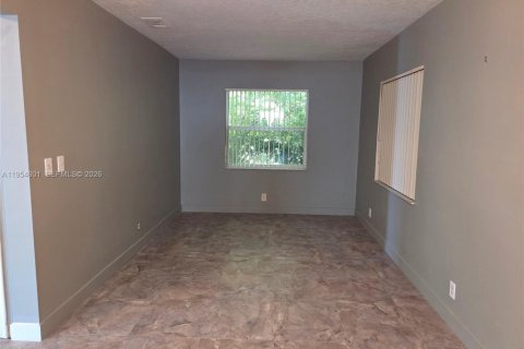 Casa en venta en Boynton Beach, Florida, 2 dormitorios, 150.87 m2 № 2009556 - foto 15