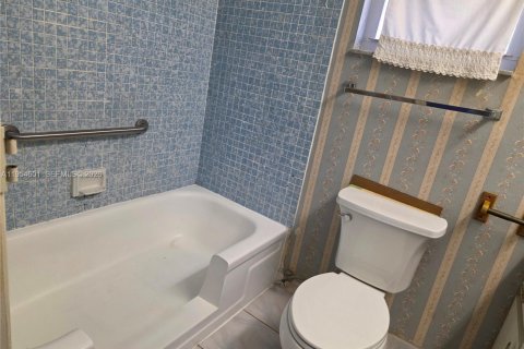 Casa en venta en Boynton Beach, Florida, 2 dormitorios, 150.87 m2 № 2009556 - foto 18