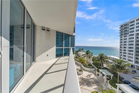 Condominio en alquiler en Hollywood, Florida, 3 dormitorios, 196.49 m2 № 2006586 - foto 7