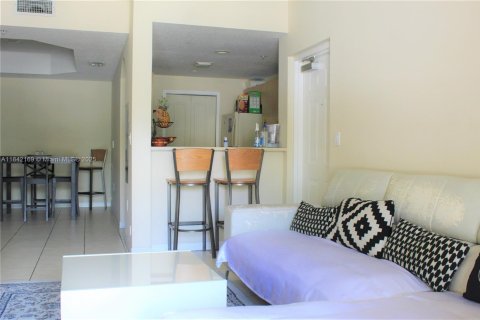 Condominio en alquiler en Doral, Florida, 2 dormitorios, 103.59 m2 № 1836031 - foto 22