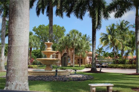 Condominio en alquiler en Doral, Florida, 2 dormitorios, 103.59 m2 № 1836031 - foto 2