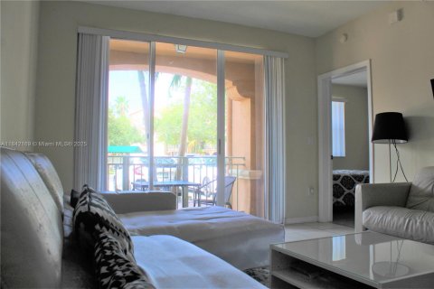 Condominio en alquiler en Doral, Florida, 2 dormitorios, 103.59 m2 № 1836031 - foto 4