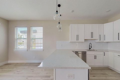 Villa ou maison à vendre à Saint Petersburg, Floride: 5 chambres, 221.11 m2 № 2147600 - photo 26