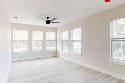 Villa ou maison à vendre à Saint Petersburg, Floride: 5 chambres, 221.11 m2 № 2147600 - photo 7