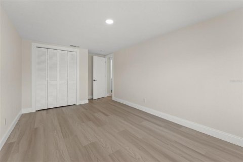 Casa en venta en Seminole, Florida, 4 dormitorios, 292.83 m2 № 1804019 - foto 28
