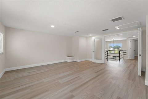 Casa en venta en Seminole, Florida, 4 dormitorios, 292.83 m2 № 1804019 - foto 22