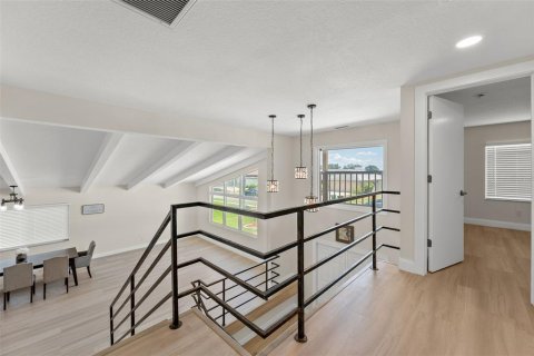 Casa en venta en Seminole, Florida, 4 dormitorios, 292.83 m2 № 1804019 - foto 19