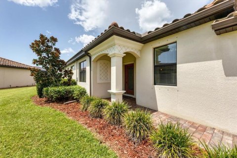 House in Venice, Florida 2 bedrooms, 146.04 sq.m. № 1724354 - photo 1