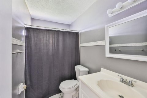 Condo in Apollo Beach, Florida, 2 bedrooms  № 1853927 - photo 10