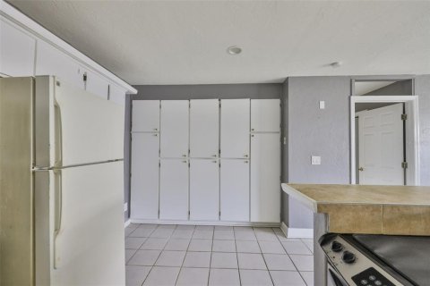 Condo in Apollo Beach, Florida, 2 bedrooms  № 1853927 - photo 8