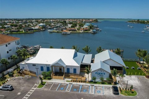 Condo in Apollo Beach, Florida, 2 bedrooms  № 1853927 - photo 27
