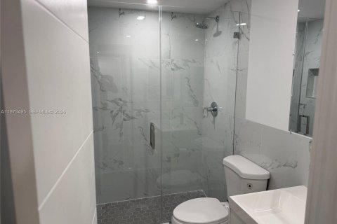 Condo in Miami Beach, Florida, 1 bedroom № 2034065 - photo 7