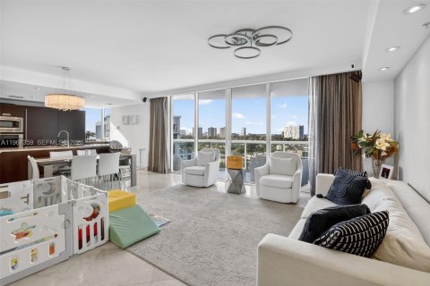 Кондоминиум с 3 спальнями в Авентура, Флорида № 2028604