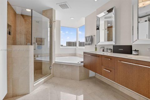 Купить кондоминиум в Авентура, Флорида 3 спальни, 169.55м2, № 2028604 - фото 21