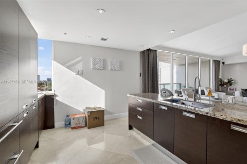 Купить кондоминиум в Авентура, Флорида 3 спальни, 169.55м2, № 2028604 - фото 15