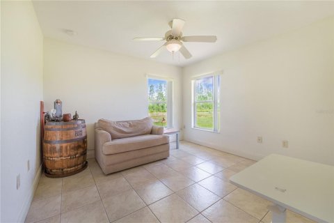 House in Polk City, Florida 5 bedrooms, 217.02 sq.m. № 2112714 - photo 28