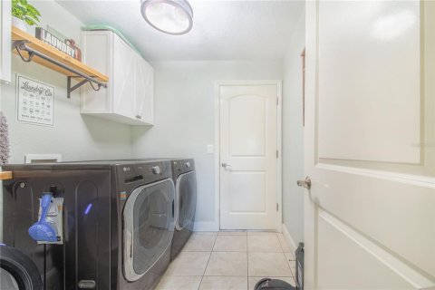 House in Polk City, Florida 5 bedrooms, 217.02 sq.m. № 2112714 - photo 30