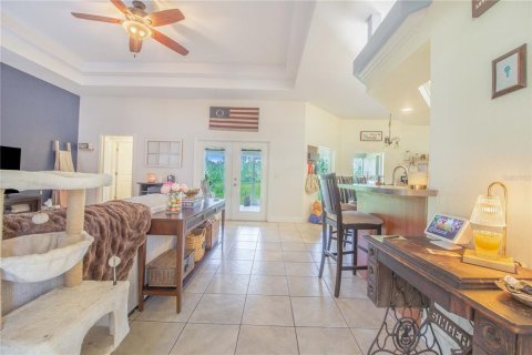House in Polk City, Florida 5 bedrooms, 217.02 sq.m. № 2112714 - photo 6
