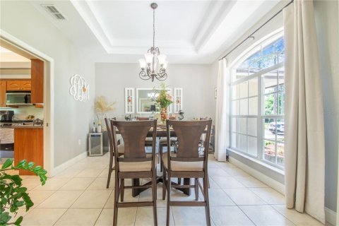 House in Polk City, Florida 5 bedrooms, 217.02 sq.m. № 2112714 - photo 4