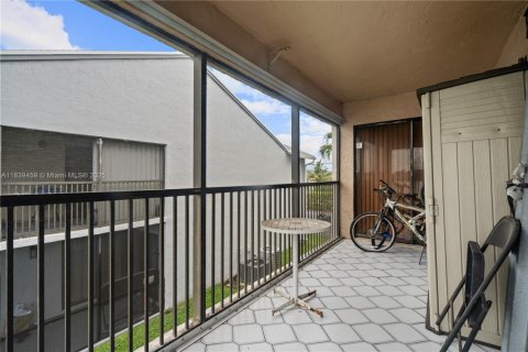 Condo in Homestead, Florida, 3 bedrooms № 1939645 - photo 24