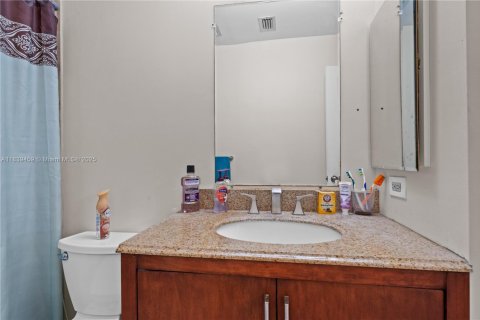 Condo in Homestead, Florida, 3 bedrooms № 1939645 - photo 22