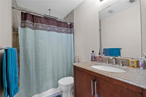 Condo in Homestead, Florida, 3 bedrooms № 1939645 - photo 21