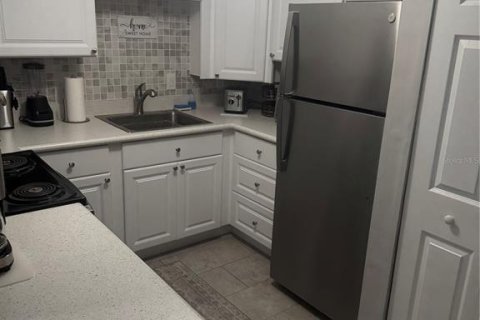 Condo in Ocala, Florida, 2 bedrooms № 2156991 - photo 4