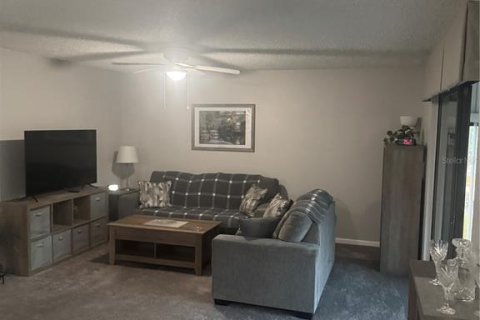 Condo in Ocala, Florida, 2 bedrooms № 2156991 - photo 3