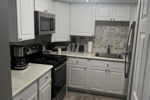 Condo in Ocala, Florida, 2 bedrooms № 2156991 - photo 13