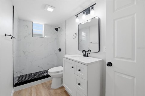House in Tampa, Florida 3 bedrooms, 105.91 sq.m. № 2267019 - photo 15