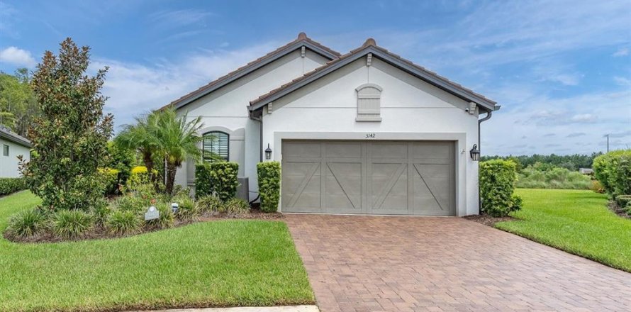 Casa en Odessa, Florida 3 dormitorios, 179.39 m2 № 2203472