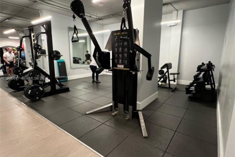 Condominio en alquiler en Miami, Florida, 1 dormitorio, 98.85 m2 № 1994616 - foto 13