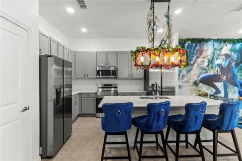 Casa en venta en Orlando, Florida, 10 dormitorios, 386.66 m2 № 2167324 - foto 7