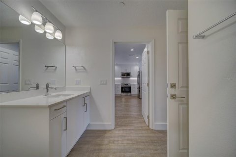 Adosado en venta en Four Corners, Florida, 3 dormitorios, 163.04 m2 № 1903787 - foto 24
