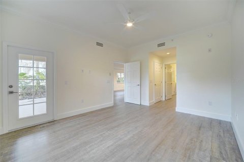 Adosado en venta en Four Corners, Florida, 3 dormitorios, 163.04 m2 № 1903787 - foto 15