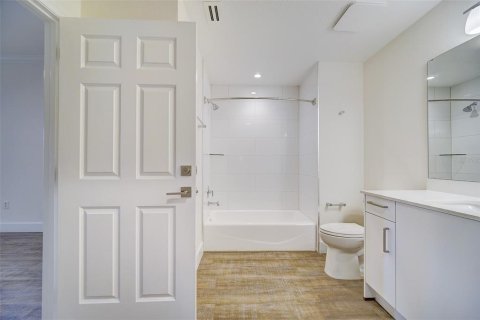 Adosado en venta en Four Corners, Florida, 3 dormitorios, 163.04 m2 № 1903787 - foto 25