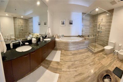 Снять в аренду кондоминиум в Санни-Айлс-Бич, Флорида 3 спальни, 179.77м2, № 1926293 - фото 14