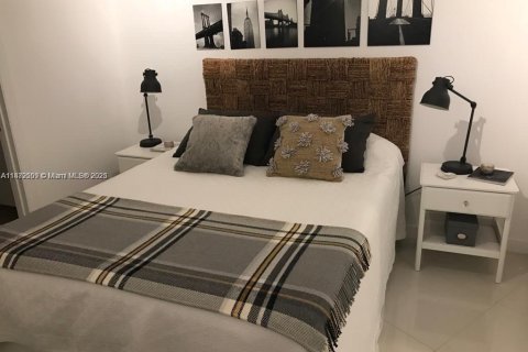 Снять в аренду кондоминиум в Санни-Айлс-Бич, Флорида 3 спальни, 179.77м2, № 1926293 - фото 21