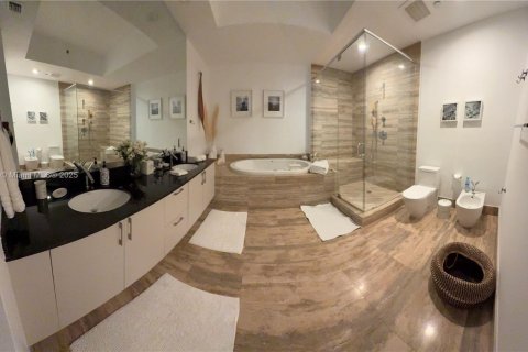 Снять в аренду кондоминиум в Санни-Айлс-Бич, Флорида 3 спальни, 179.77м2, № 1926293 - фото 15