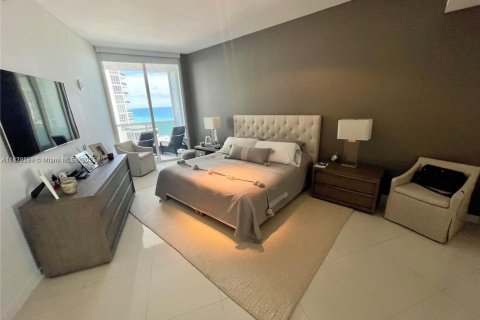 Снять в аренду кондоминиум в Санни-Айлс-Бич, Флорида 3 спальни, 179.77м2, № 1926293 - фото 12