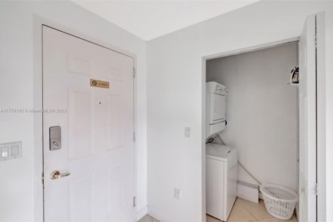 Купить кондоминиум в Майами, Флорида 2 спальни, 83.33м2, № 1697274 - фото 22