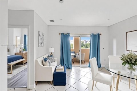 Купить кондоминиум в Майами, Флорида 2 спальни, 83.33м2, № 1697274 - фото 11