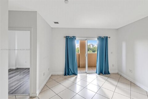 Купить кондоминиум в Майами, Флорида 2 спальни, 83.33м2, № 1697274 - фото 10