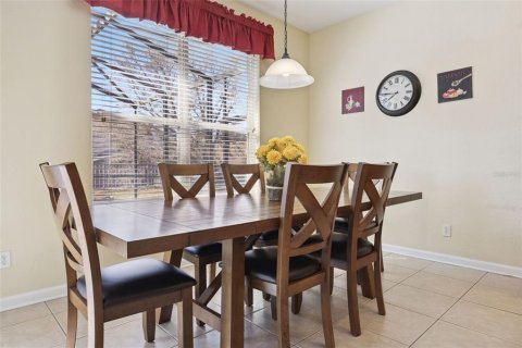 Villa ou maison à vendre à Kissimmee, Floride: 4 chambres, 169.45 m2 № 2142871 - photo 17
