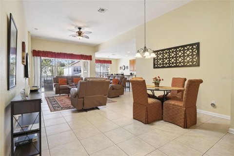Villa ou maison à vendre à Kissimmee, Floride: 4 chambres, 169.45 m2 № 2142871 - photo 15