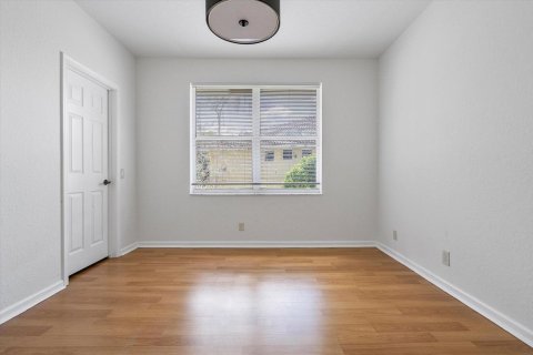 House in Weston, Florida 7 bedrooms, 341.42 sq.m. № 2253836 - photo 26
